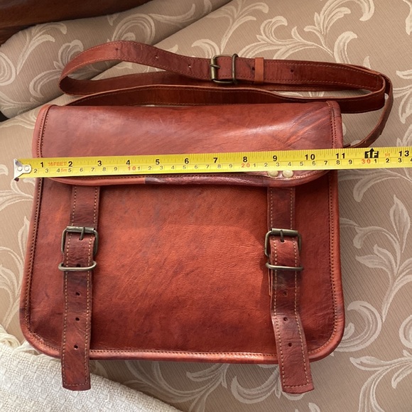 ๐ธ SOLD SOLD SOLD SOLD SOLD GENUINE LEATHER CROSSBODY BAG - Picture 6 of 8